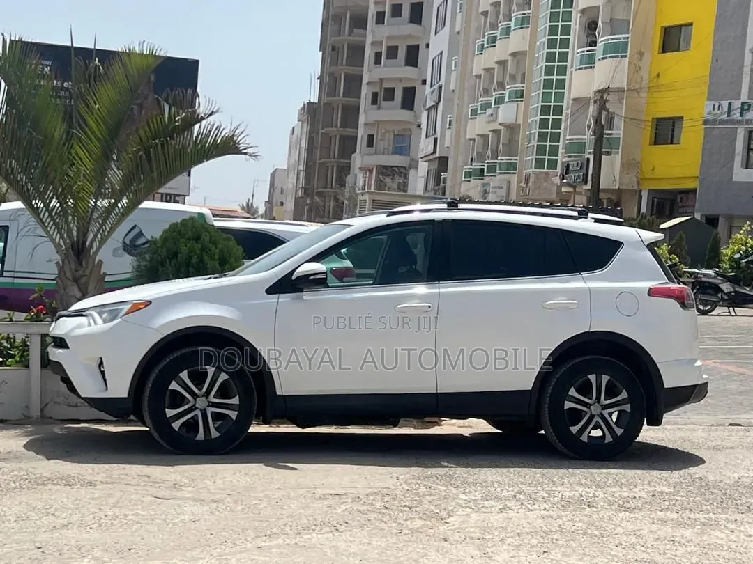 Toyota RAV4 2018 Blanc