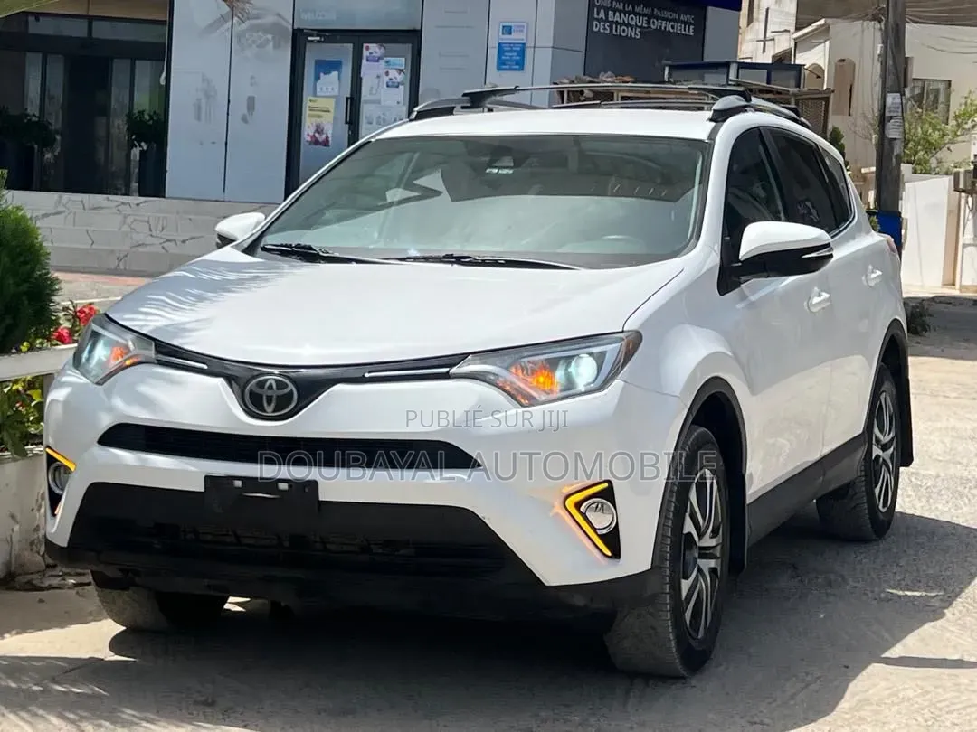 Toyota RAV4 2018 Blanc