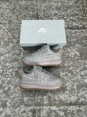 Nike Air Force 1 Plateform
