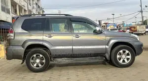 Toyota Land Cruiser Prado 2010 Gris