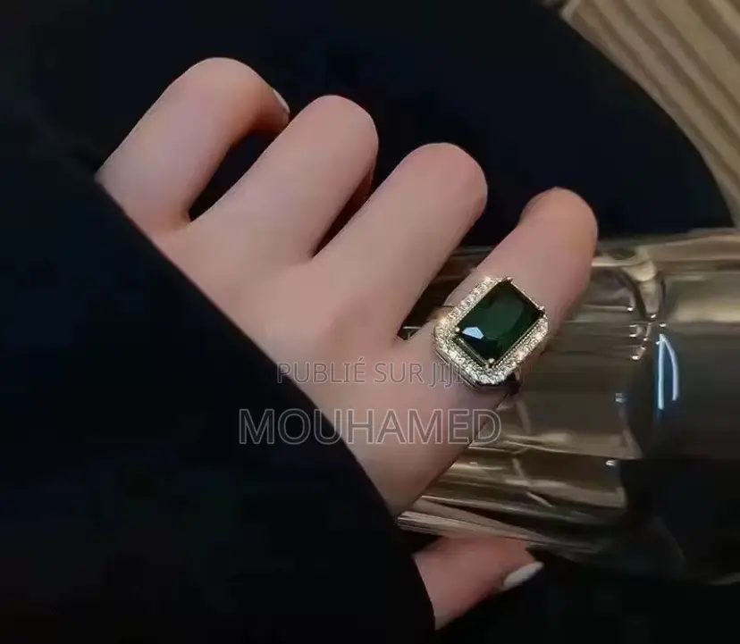 Bijoux De Luxe 