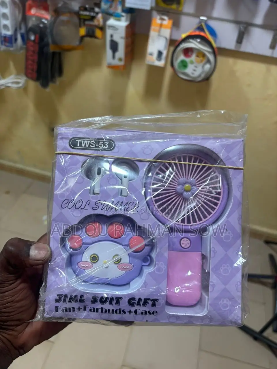 Pack 3-en-1 Ventilateur + Ecouteurs Bluetooth + Etui Chat Saly 