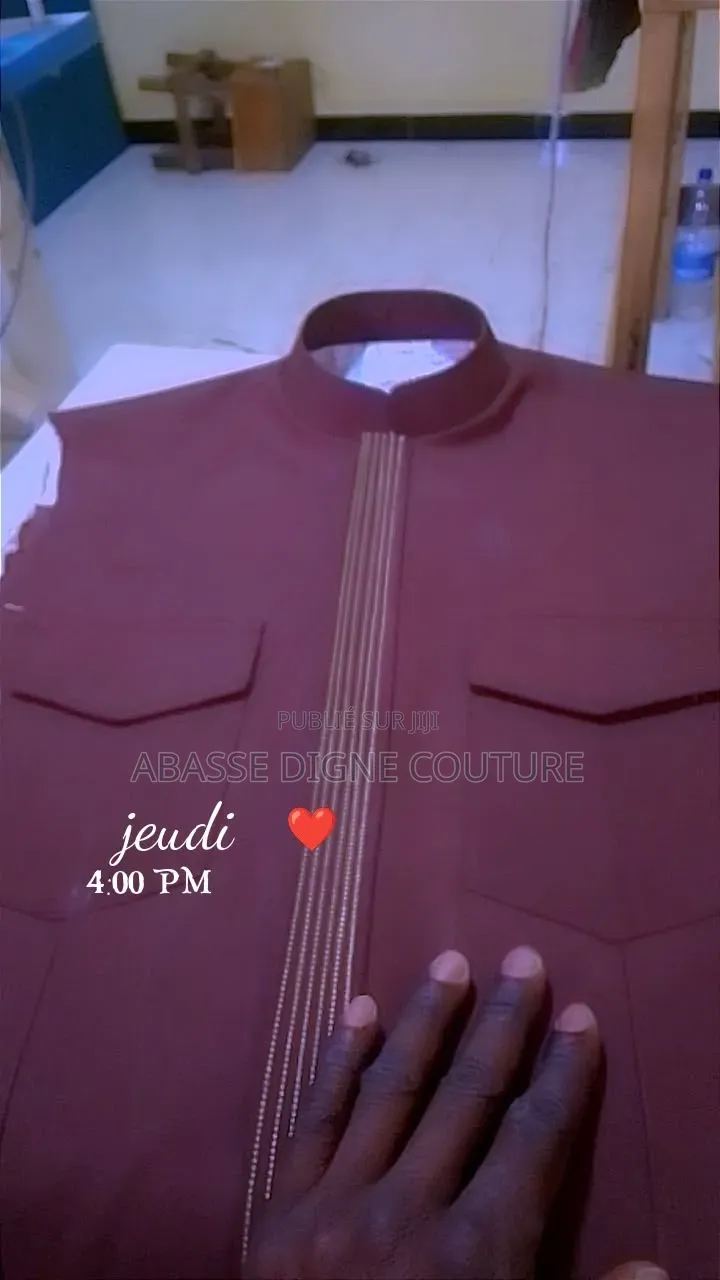 Couture Et Vendre