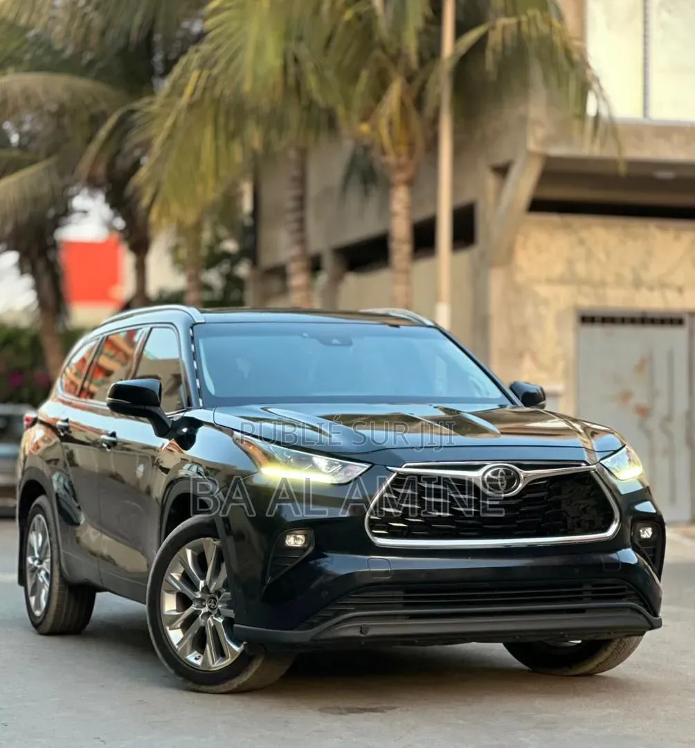 Toyota Highlander 2021 Noir