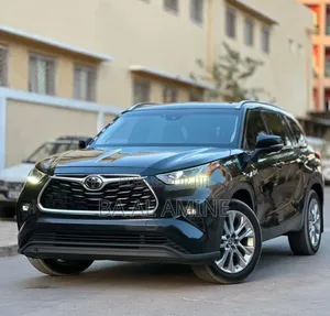 Toyota Highlander 2021 Noir