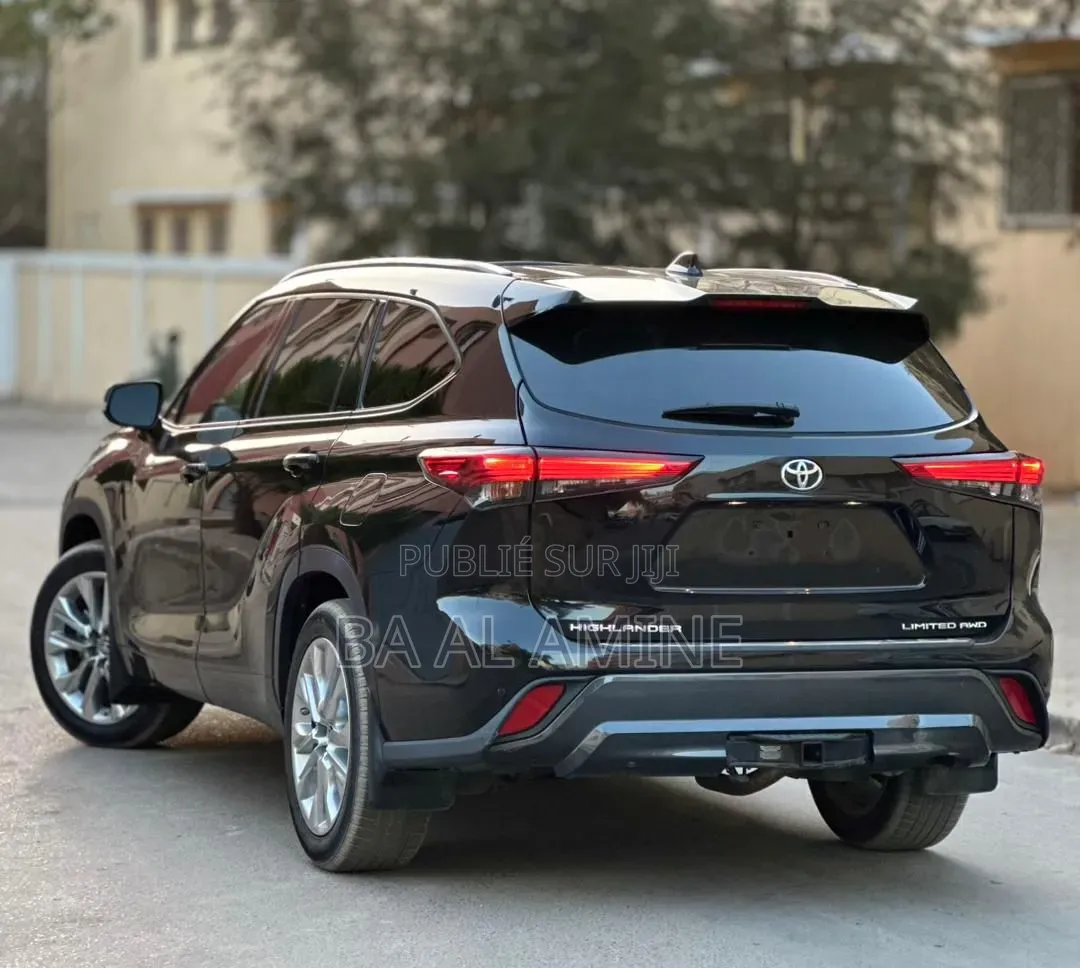 Toyota Highlander 2021 Noir