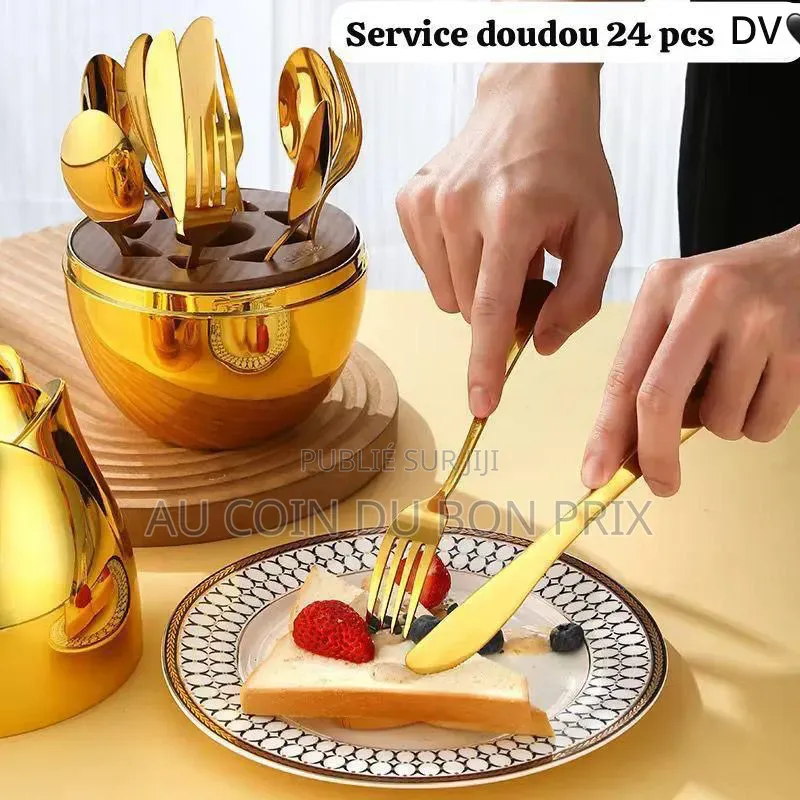 Service Cuillères 24pcs Très Classe