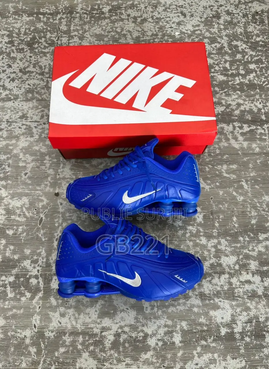 Nike Shox R4