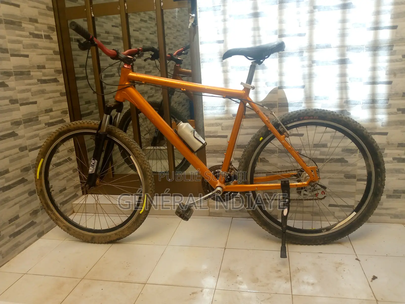 Vélo À Vendre Deuxième Main Très Propre À 50000f.Num