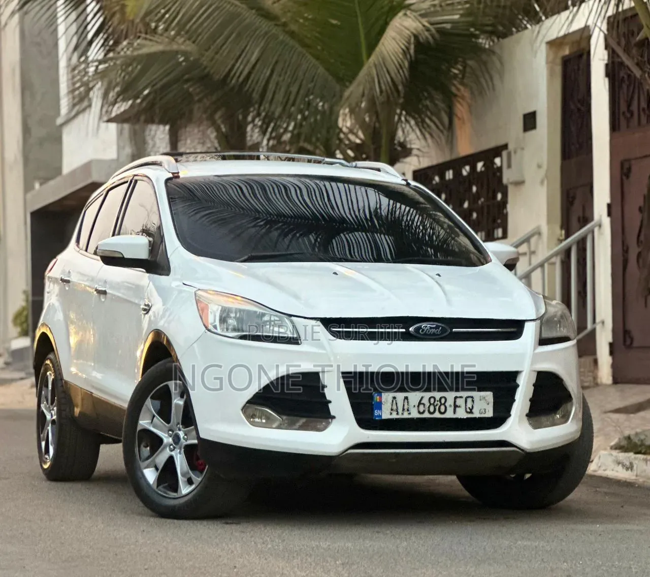 Ford Escape Titanium 4dr SUV (1.6L 4cyl Turbo 6A) 2014 Blanc