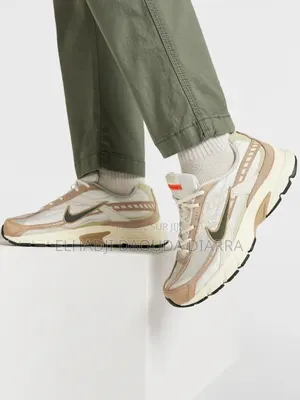 Nike Initiator