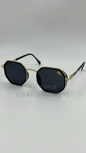 Des Lunettes De Soleil Et Photogray