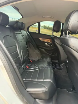 Mercedes-Benz C300 Base 4Matic Coupe AWD (2.0L 4cyl 7A) 2017 Gris