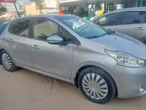 Peugeot 208 2016 Gris