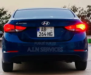 Hyundai Elantra 2016 Bleu