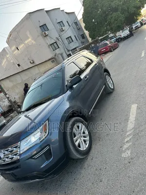 Ford Explorer XLT AWD 2019 Bleu