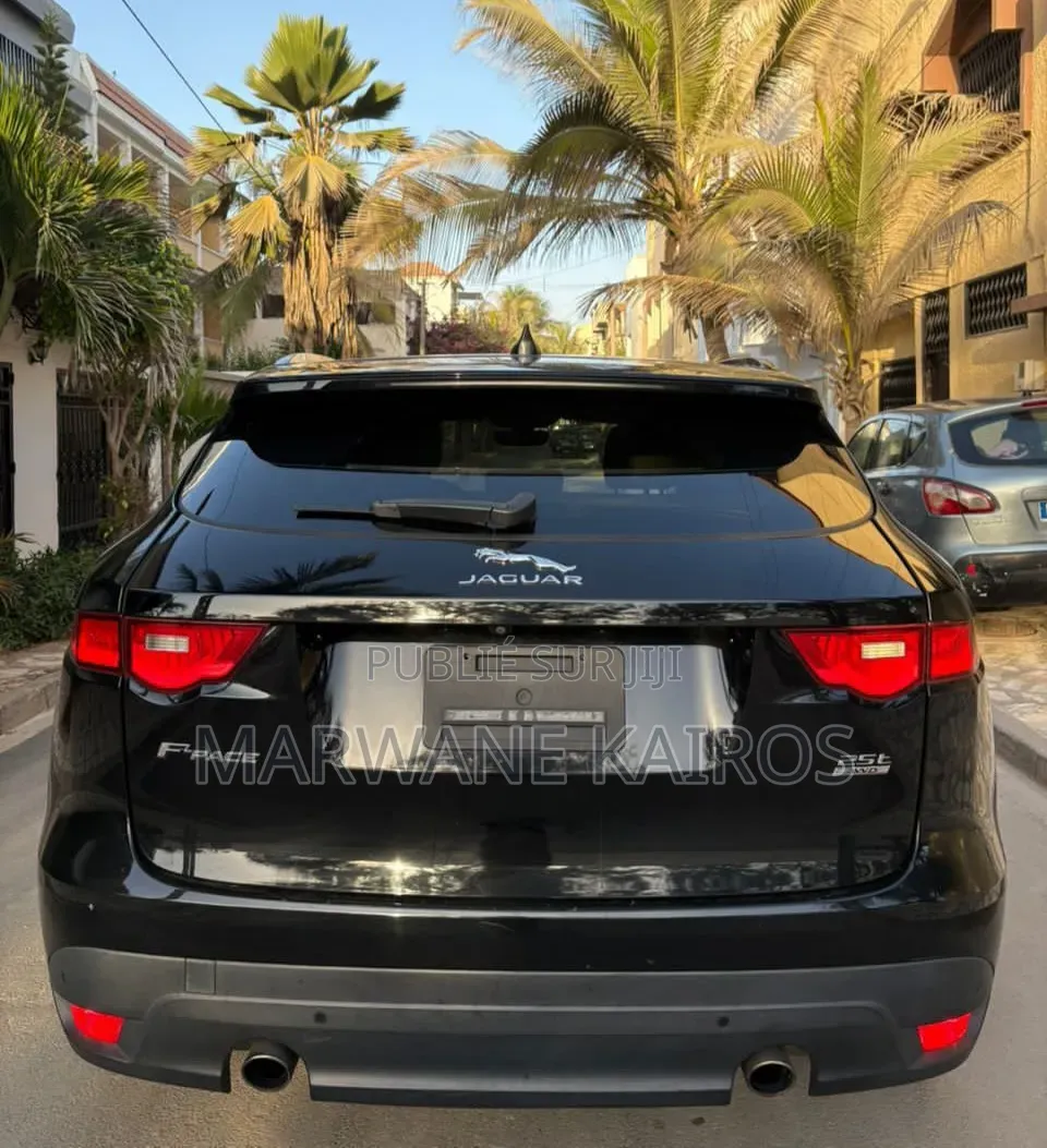 Jaguar F-Pace 2020 Noir