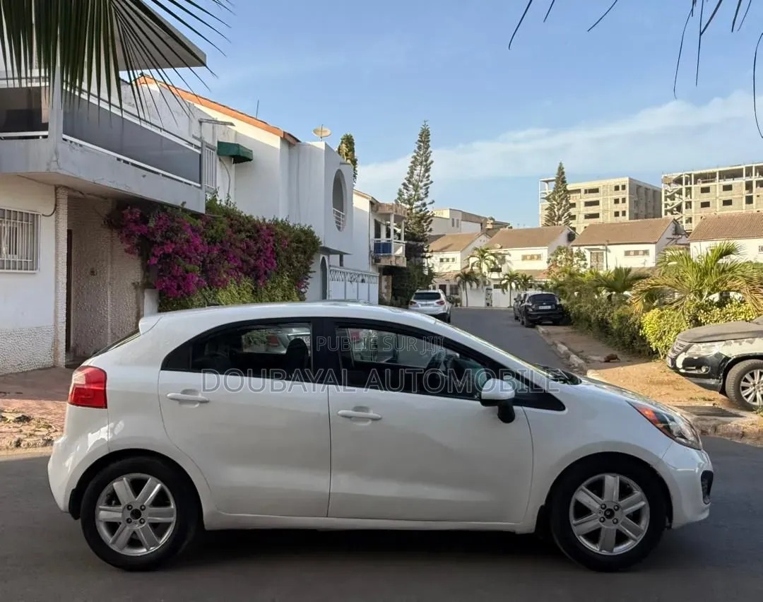Kia Rio 2014 Blanc
