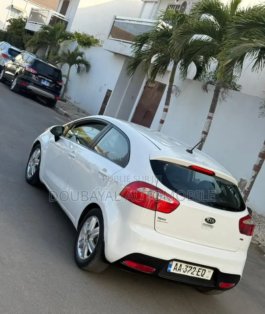 Kia Rio 2014 Blanc