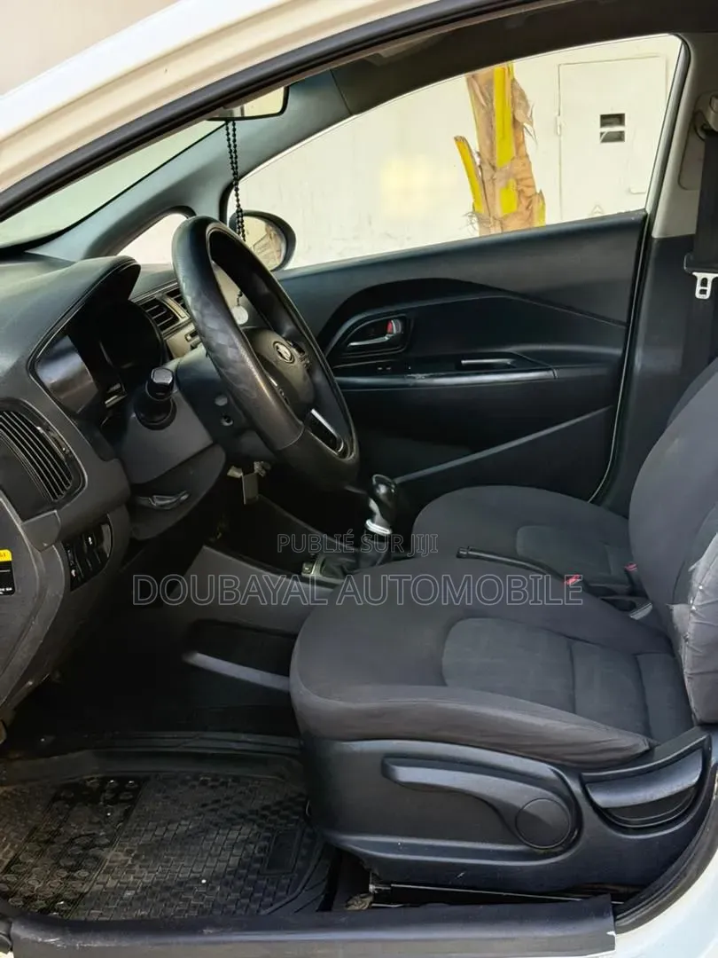 Kia Rio 2014 Blanc