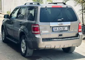 Ford Escape Hybrid 2012 Argenté