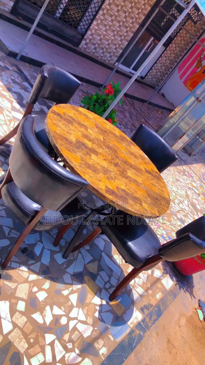 Table a Mangé