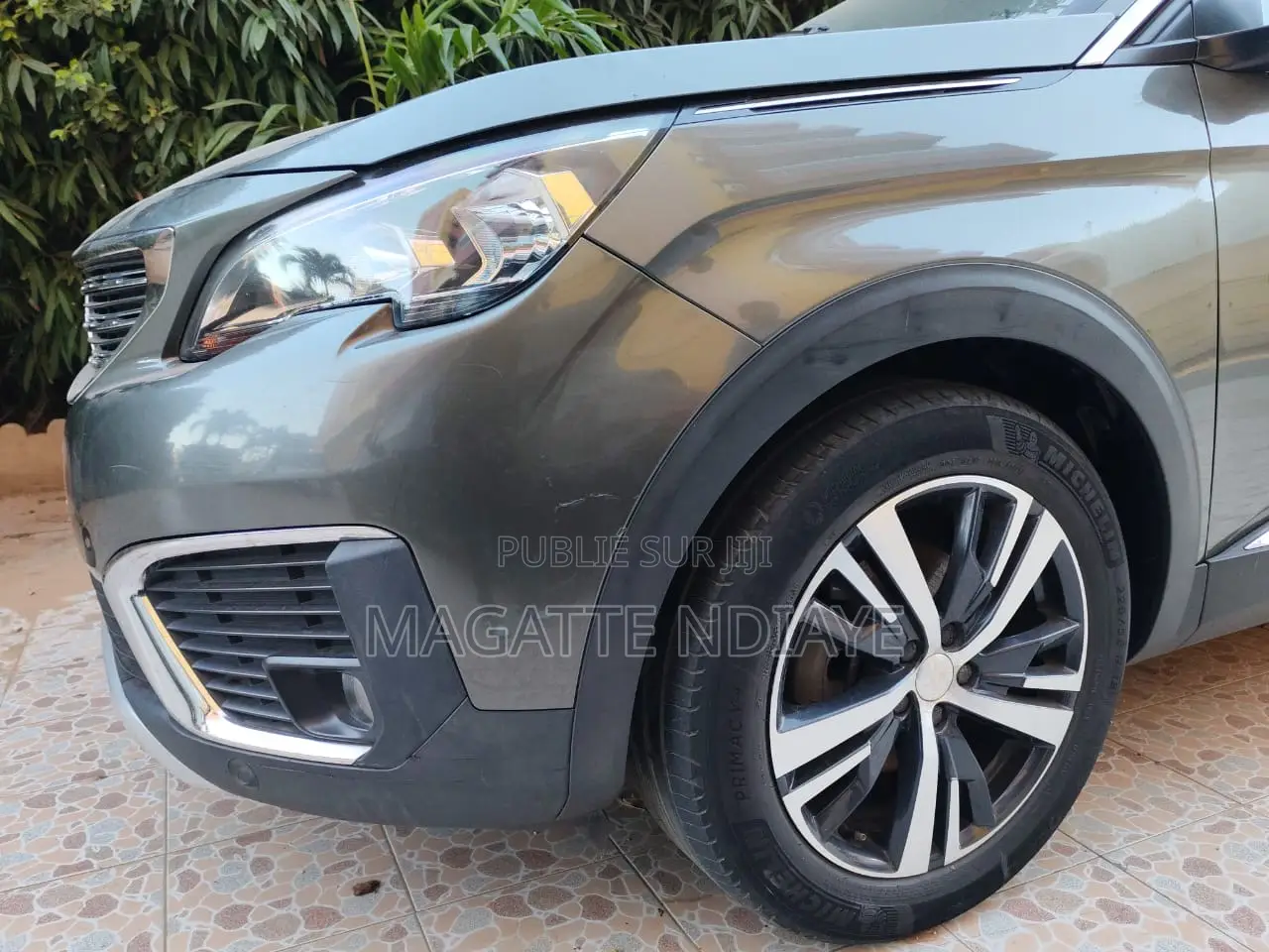 Peugeot 5008 1.5 BlueHDI 130 2019 Noir