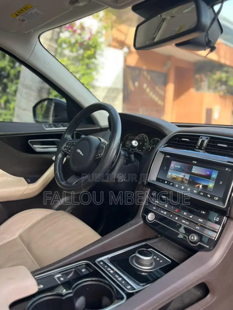 Jaguar F-Pace 2017 Blanc