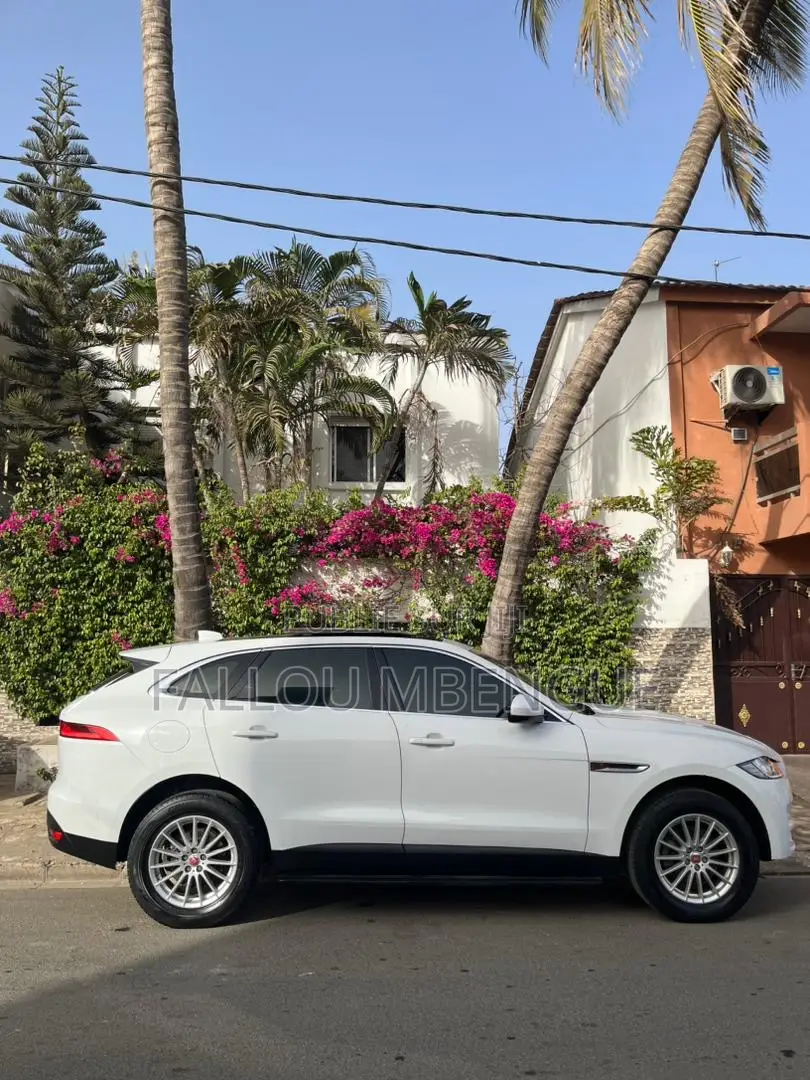 Jaguar F-Pace 2017 Blanc