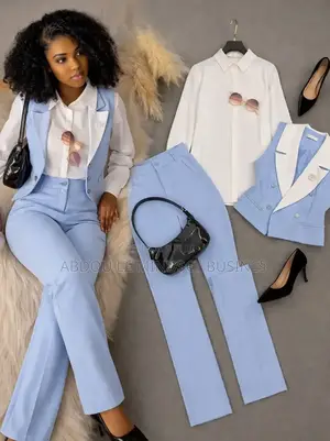 Ensemble 3 Pièces Femme Disponible