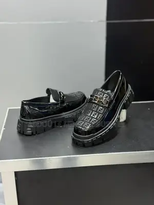 Fendi Roma Full Black Disponible