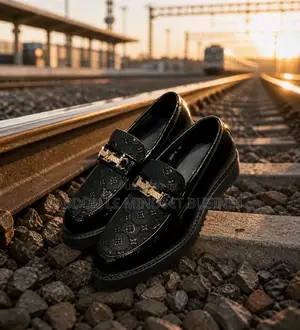 Ville Louis Vuitton Full Black Disponible