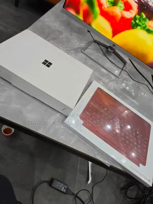 Nouveau Microsoft Surface Pro 11th Edition, a Copilot+ PC 16GB 512GB