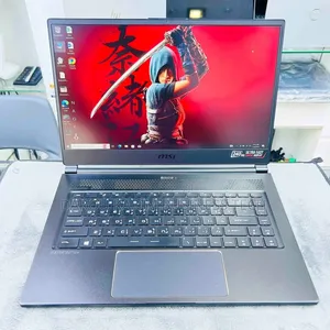 Nouveau MSI WS65 Mobile Workstation 32GB Intel Core i7 SSD 1T