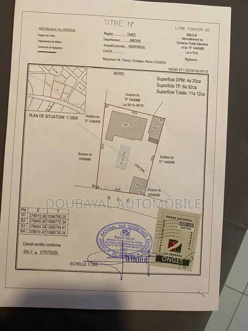 6chbre Villa dans Mbeur, Thiès Sud à Vendre