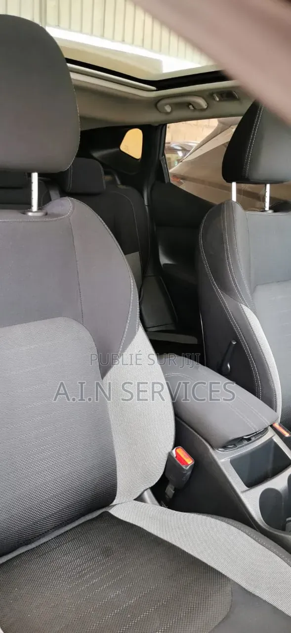 Nissan Qashqai 2018 Gris