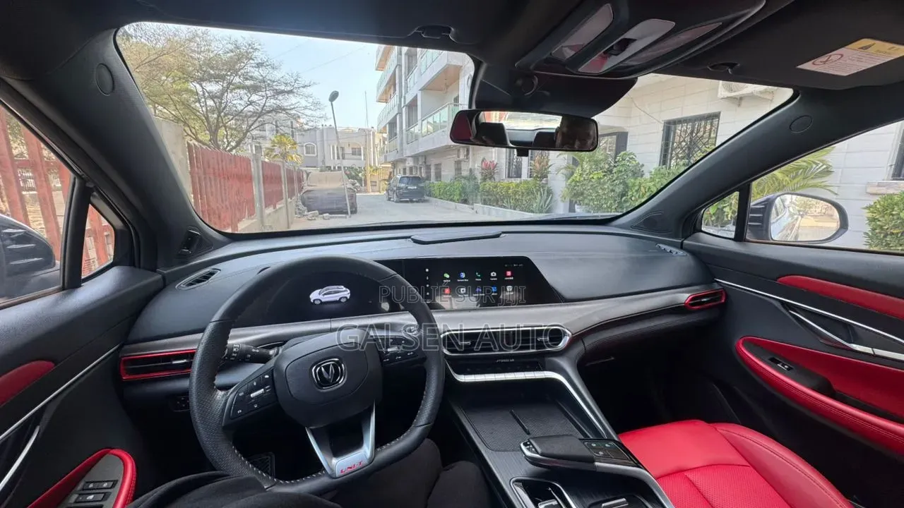 Changan UNI-T 1.5 FWD 2021 Gris