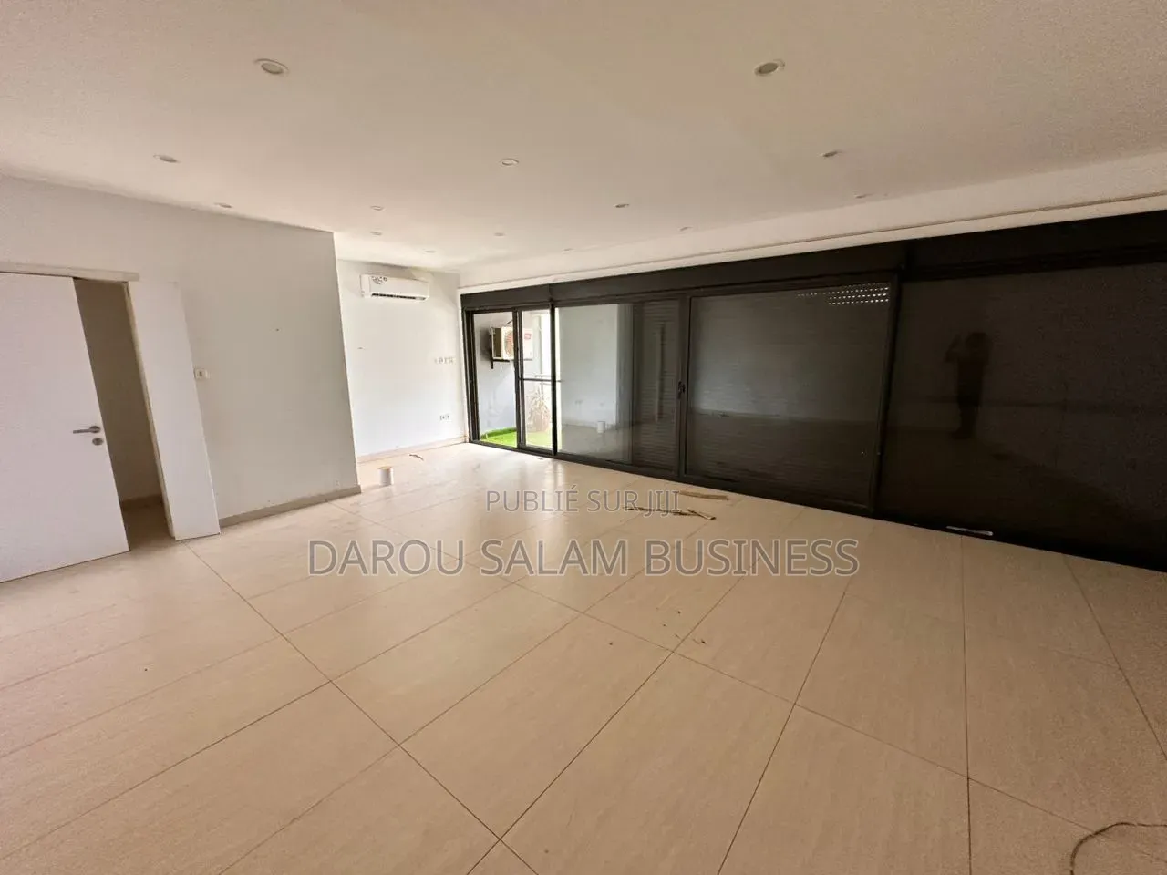 4chbre Appartement dans Virage, Yoff à Louer
