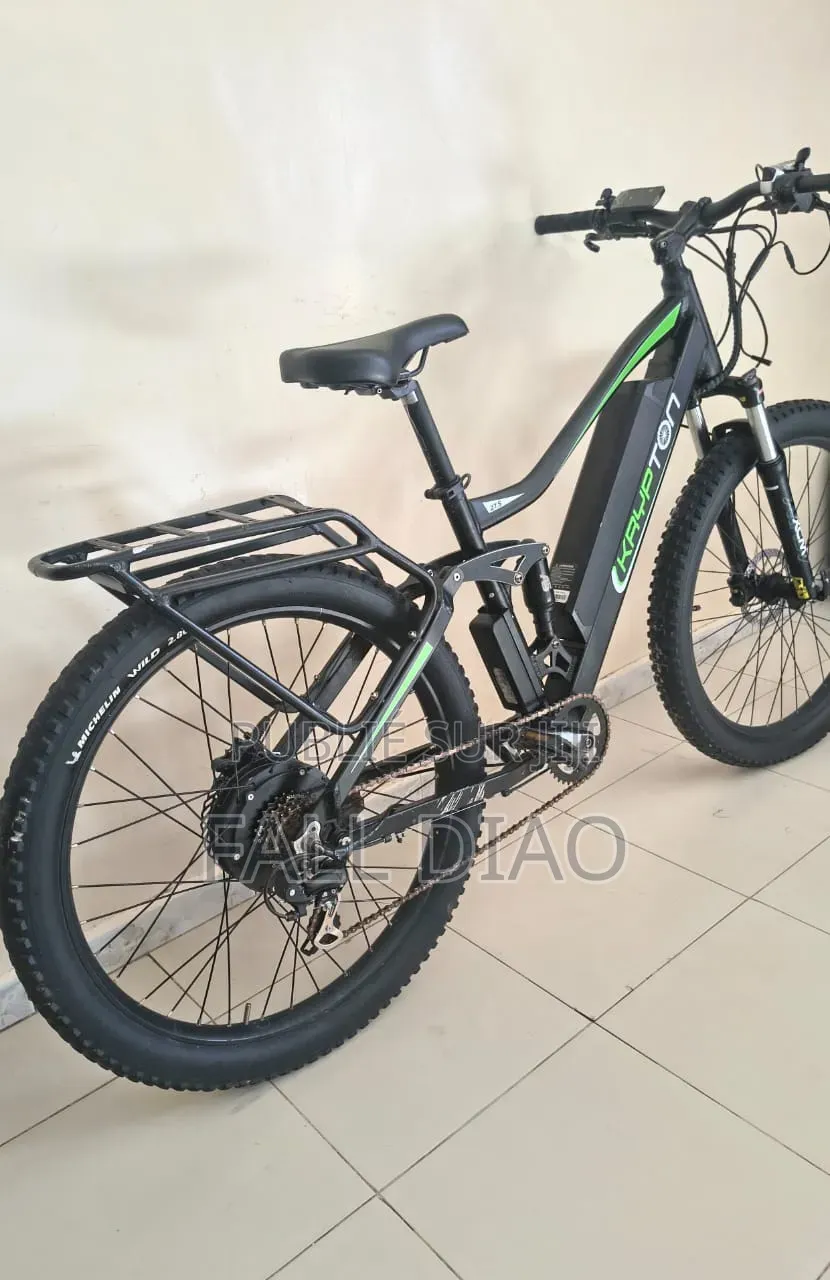 Tricycle Ihemas 2023 Noir