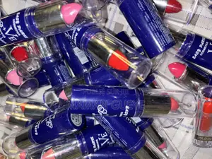 Rouge À Lèvres Et Blusher Liquide