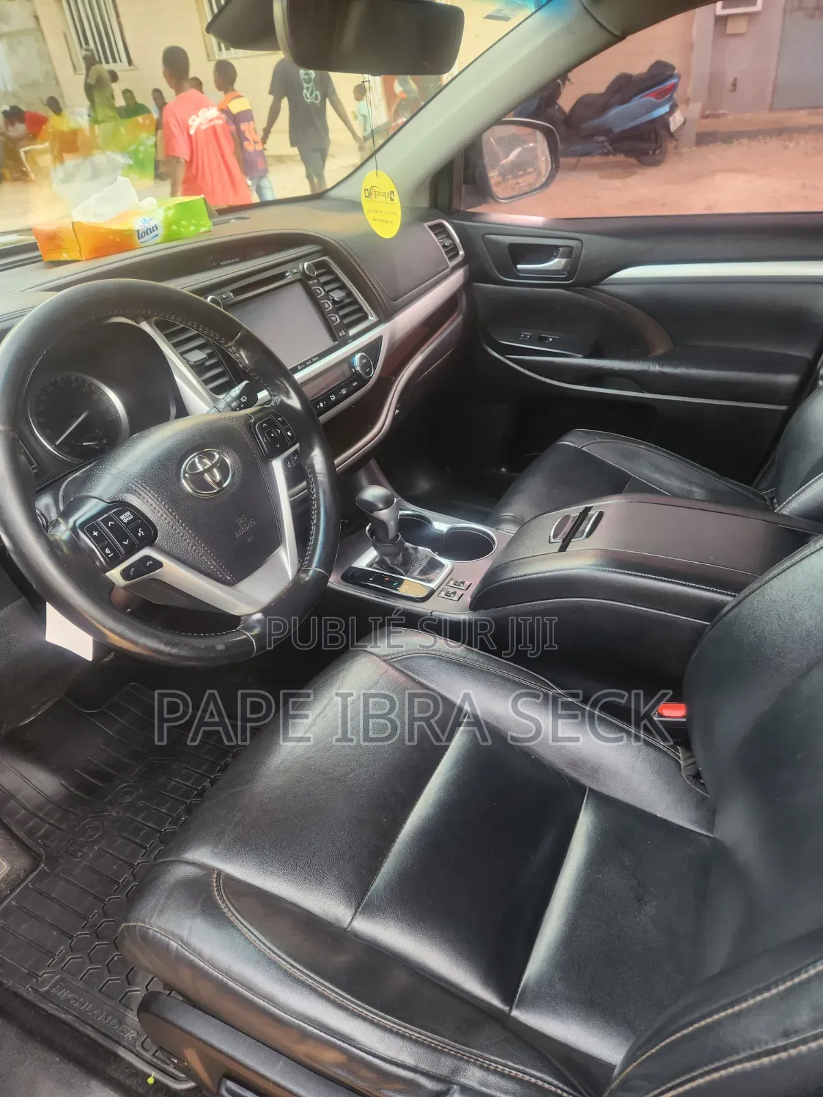 Toyota Highlander XLE 4x4 V6 (3.5L 6cyl 8A) 2018 Noir