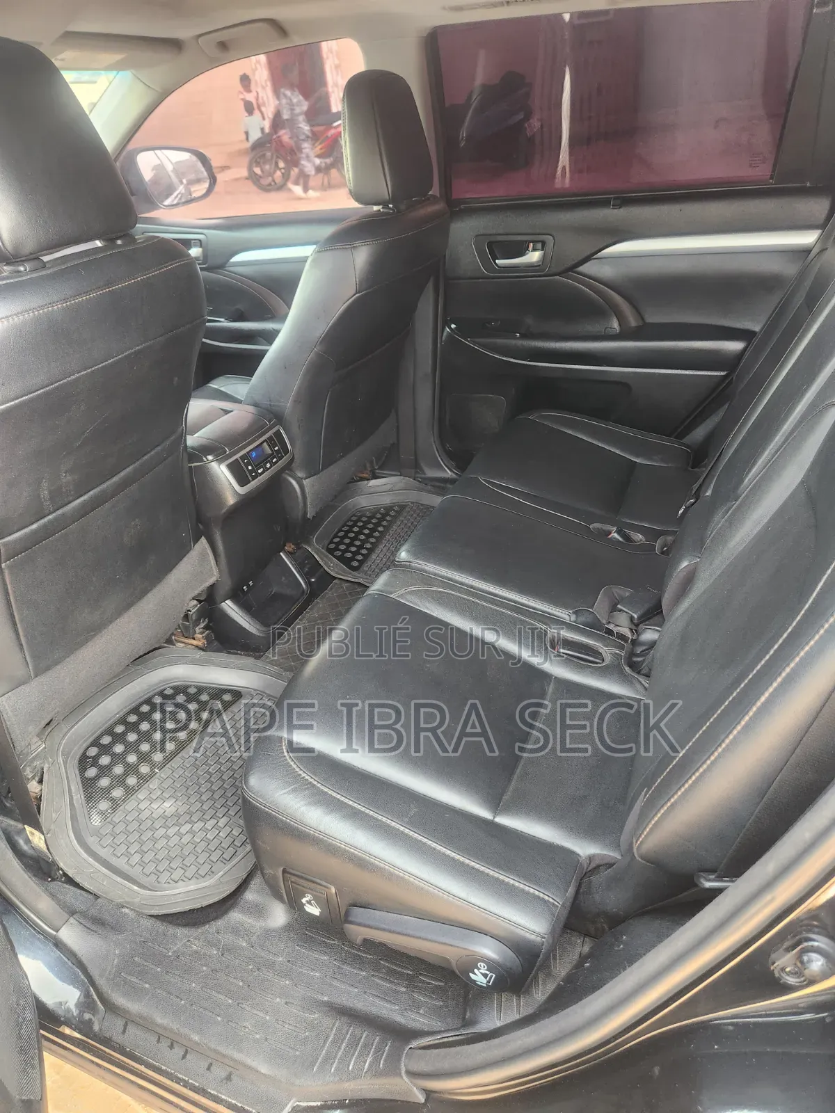 Toyota Highlander XLE 4x4 V6 (3.5L 6cyl 8A) 2018 Noir