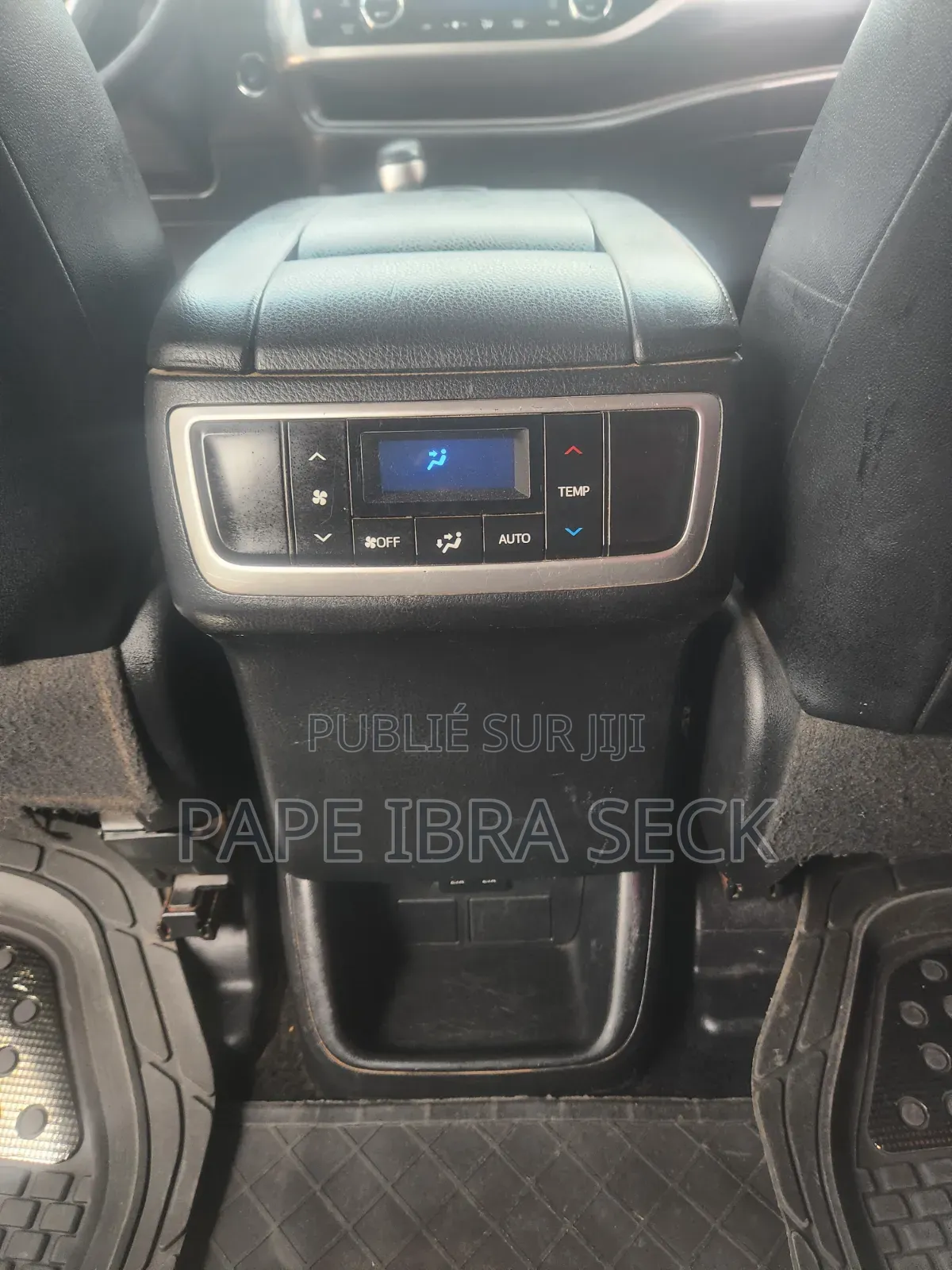 Toyota Highlander XLE 4x4 V6 (3.5L 6cyl 8A) 2018 Noir