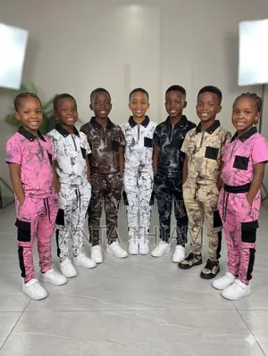 Des Modèles Ensemble Garçon