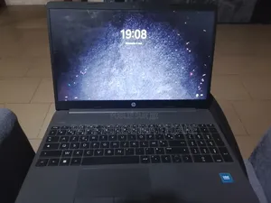 Nouveau Ordinateur portable HP 250 G8 4GB Intel Core 7 SSD 128GB
