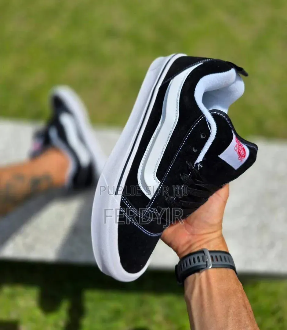 Vans School Disponible Avec Livraison À Domicile