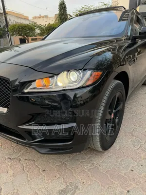 Jaguar F-Pace 2018 Noir