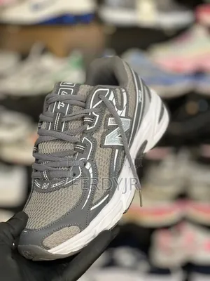 New Balance 740 Grise Disponible Maintenant Avec Livraison