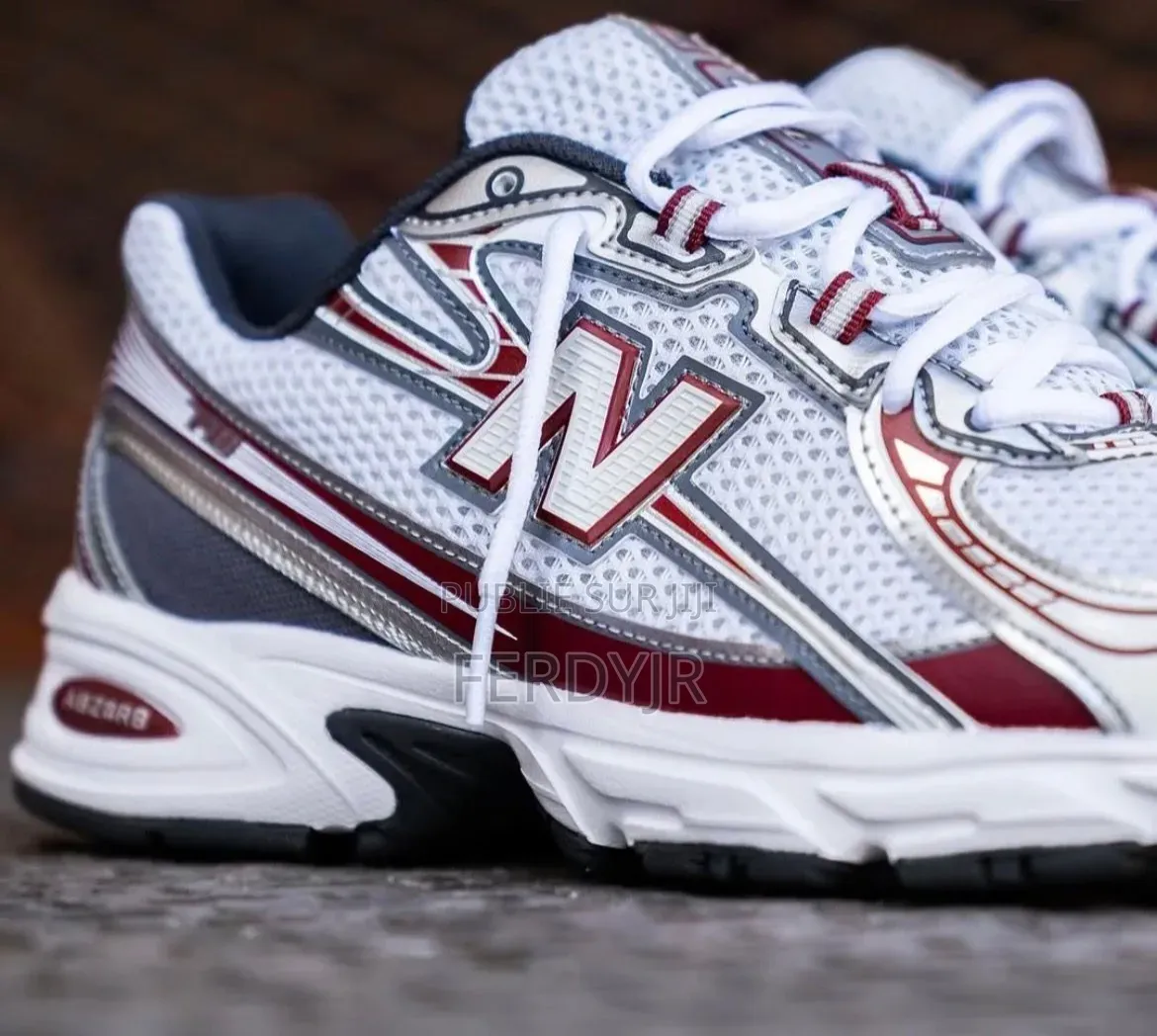 New Balance 740