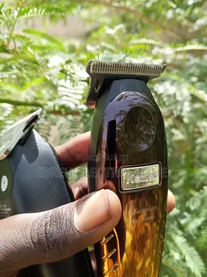 Tondeuse Kemei Km-1742 Polyvalente Rase-Tout! Professionnelle